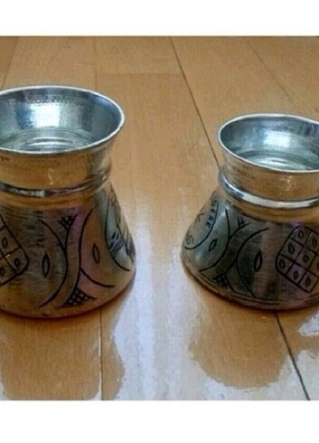 İki adet bakır kupa 
