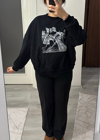 Siyah sweatshirt