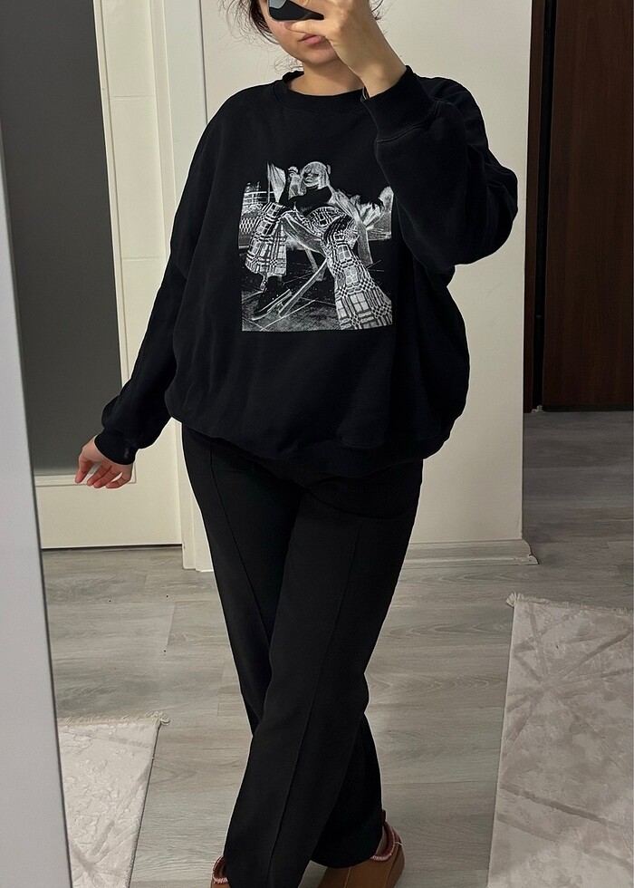 Siyah sweatshirt - Görsel 2