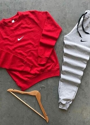 *Nike Eşofman Takımı* Sadece S BEDEN 