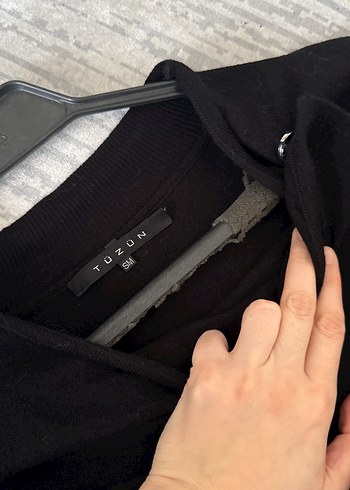 Tüzün Siyah Uzun Kollu Yüksek Yakalı Salaş Kadın Kazak - Görsel 4