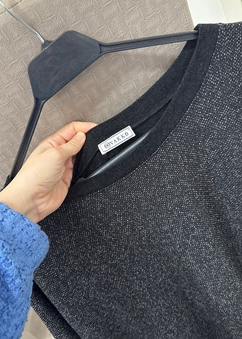 Orijinal Vakko Gri Kısa Kollu Örgü Kadın Kazak - Görsel 3