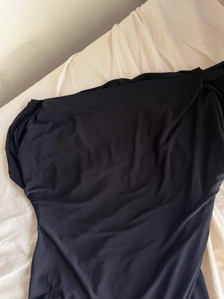 Siyah V Yaka Kolsuz Uzun Elbise - Görsel 3