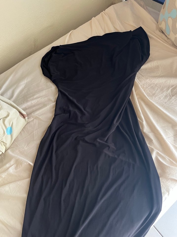 Siyah V Yaka Kolsuz Uzun Elbise - Görsel 2