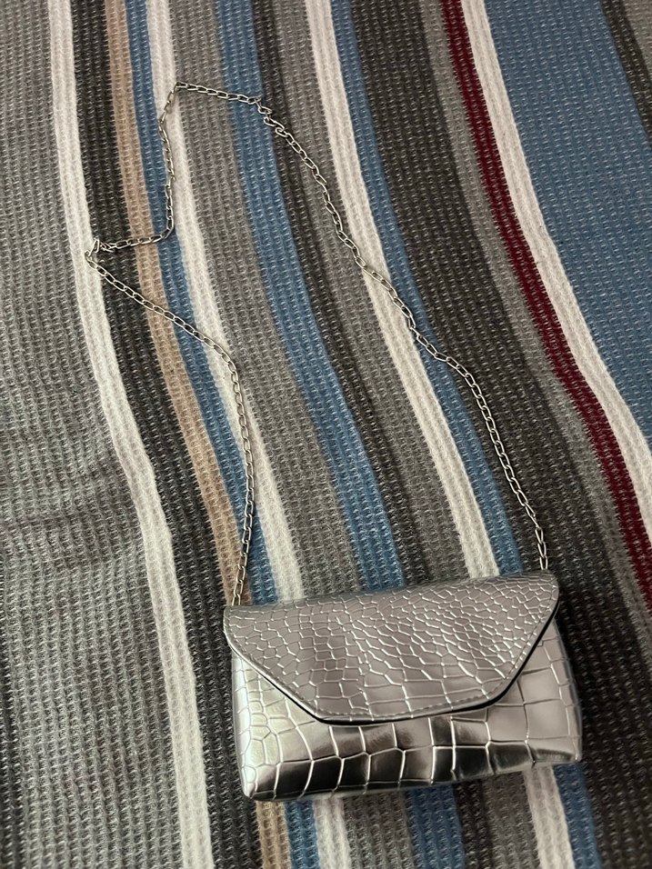 Gri Yılan Desenli Zincir Askılı Kadın Çanta - Görsel 2