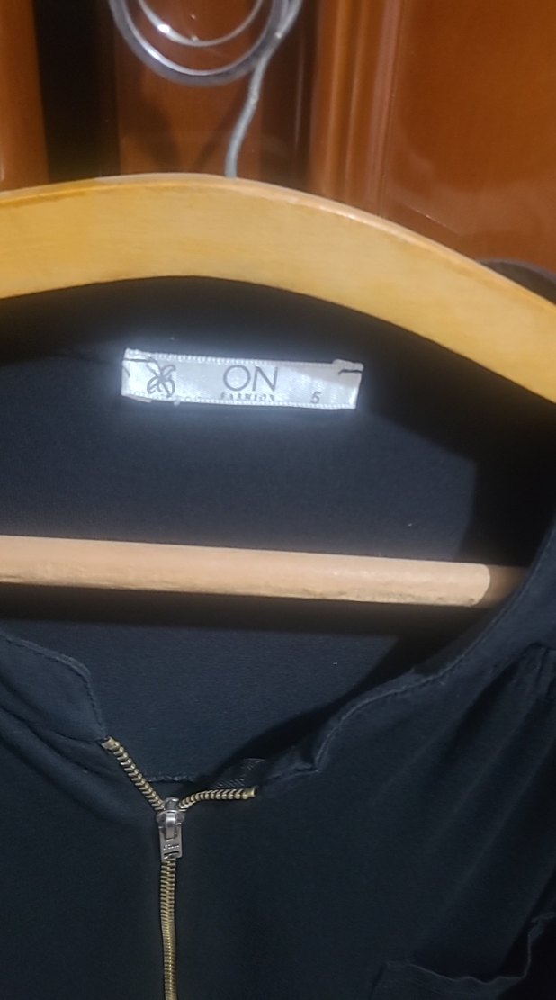 Siyah, V Yakalı, Fermuarlı Kadın Bluz - Görsel 4