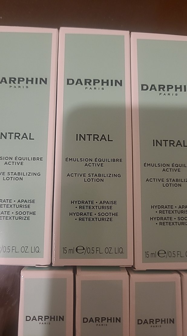 Darphin Intral Nemlendirici  ve Intral serum 4 krem 3 serum - Görsel 2