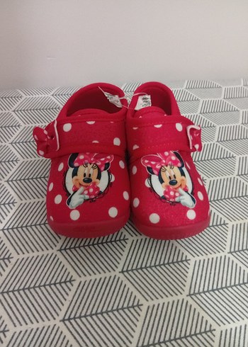 Kız Çocuk Pembe Minnie Mouse Terlik