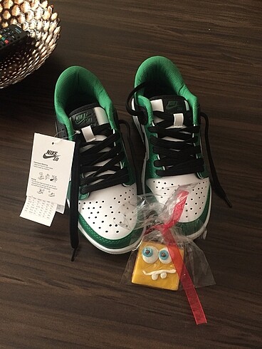 Nike SB Dunk Low