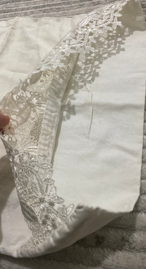 Nakışlı Beyaz Yastık Kılıfı bebek - Görsel 3