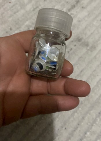 Çok Renkli oynayan gözler - Görsel 2