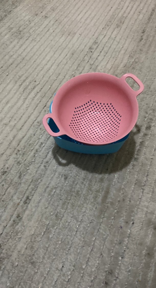 Pastel Renkli Plastik Mutfak Süzgeçleri - Görsel 3