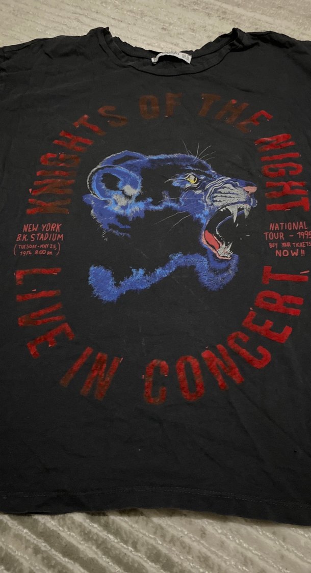 Siyah Baskılı Kız Tişörtü - Görsel 2