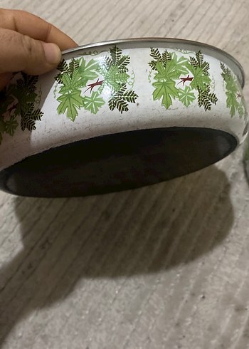 Bej ve Gri Yuvarlak emaye tepsi Kapları - Görsel 2