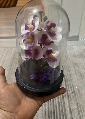 Mor Çiçekli Cam Fanus Dekorasyonu - Görsel 3