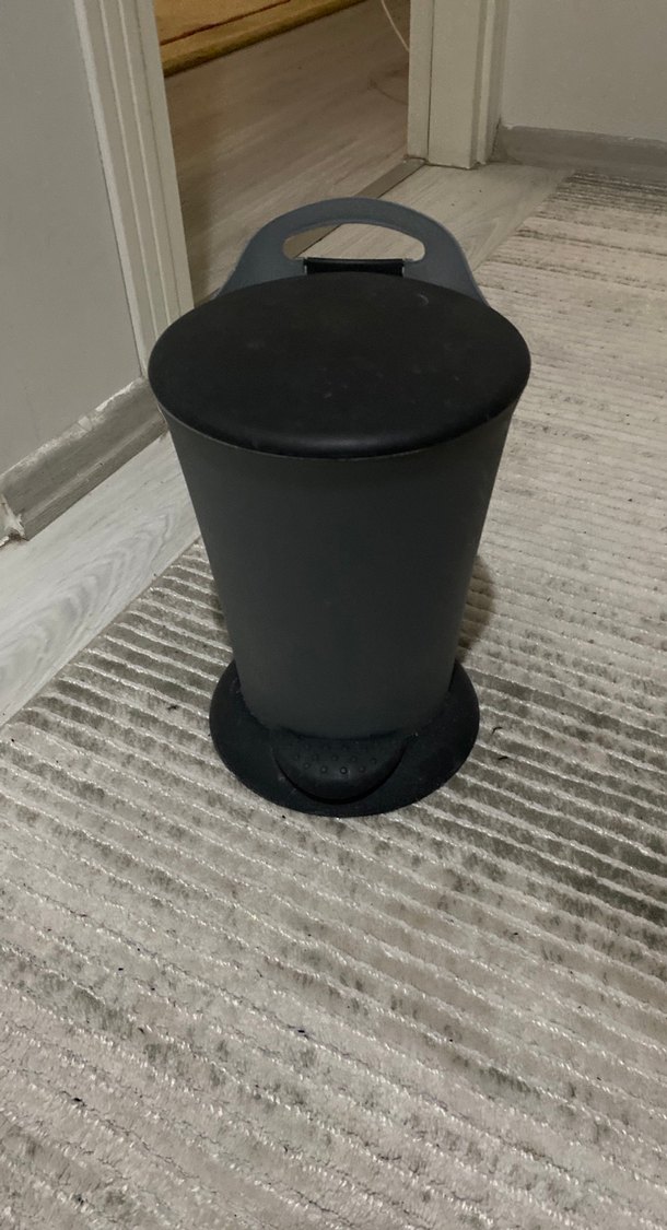 Siyah Kapaklı Çöp Kovası - Görsel 2