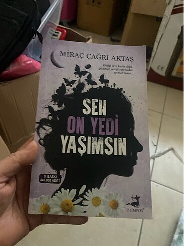 Kitap sen onyedi yaşımsın