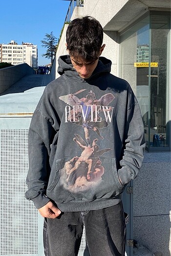 Review sweatshirt