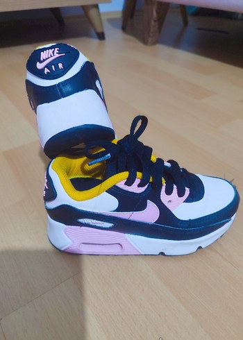 Nike Orjinal Nike air Renkli Bağcıklı kız Çocuk Spor Ayakkabı