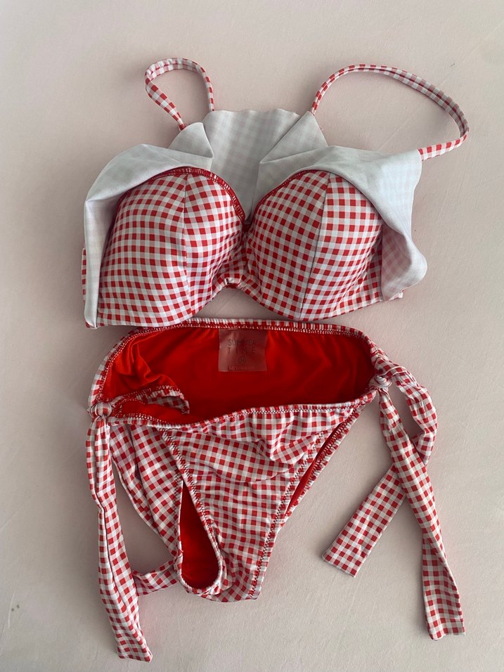 Kırmızı Kareli Fırfırlı Bikini - Görsel 3