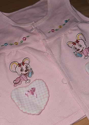 Kız Çocuk Pembe Nakışlı Düğmeli Yelek - Görsel 2