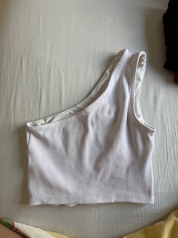 Pull and Bear crop top