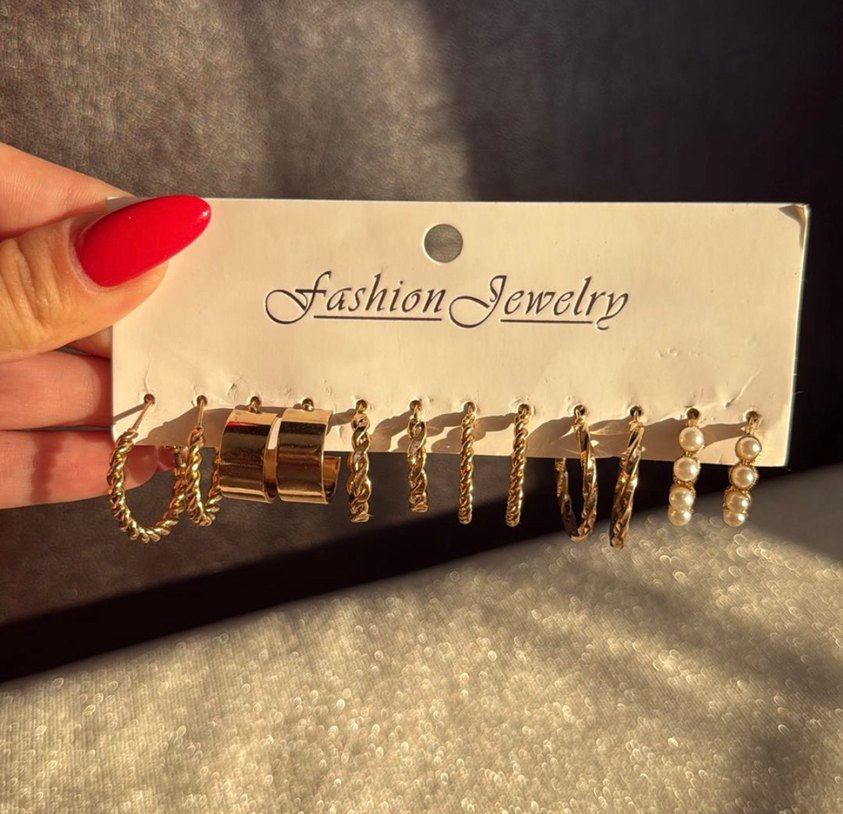 Bohem Zincir Detaylı Mini Altın Küpeler - Görsel 2