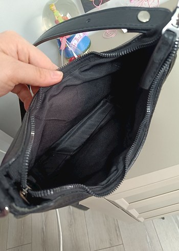 Minimalist Siyah Deri Kadın Çanta - Görsel 3