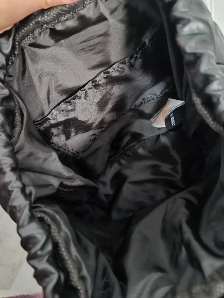 Siyah Deri Kadın Sırt Çantası - Görsel 3