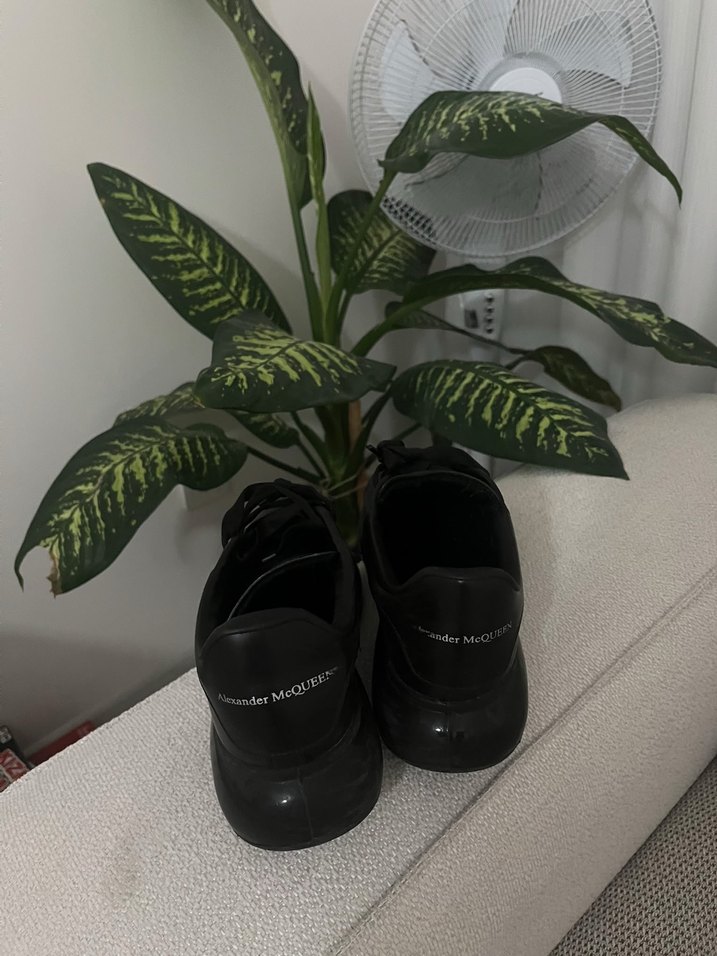 Alexander McQueen Siyah Sneaker — görsel 3/4