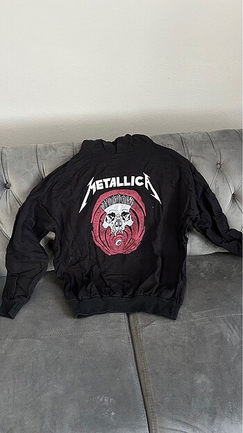 Metallica sweatshirt