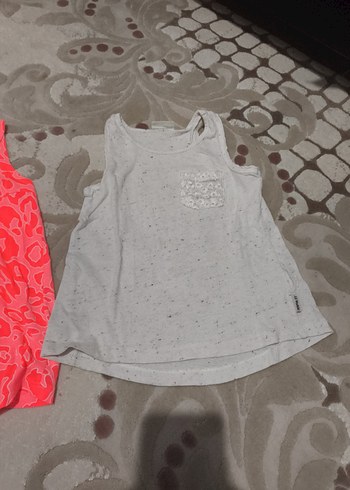 Dantel Detaylı Gri Kız Çocuk Askısız Atlet - Görsel 3