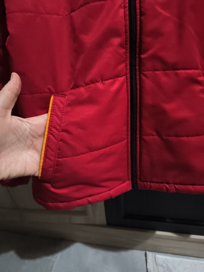 Kırmızı Fermuarlı Erkek Çocuk Mont - Görsel 3