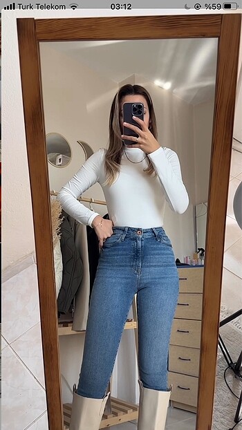 İki ürün mavi marka siyah-lacivert jeans