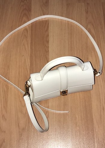 H&M Tokalı Beyaz Deri Kadın Çanta