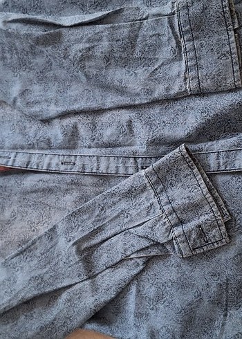 Gri Batik Desenli Denim Gömlek - Görsel 5