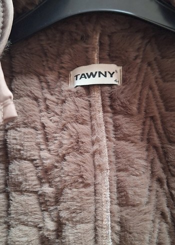 Uzun Düğmeli Kadın Mont kaban - Görsel 5