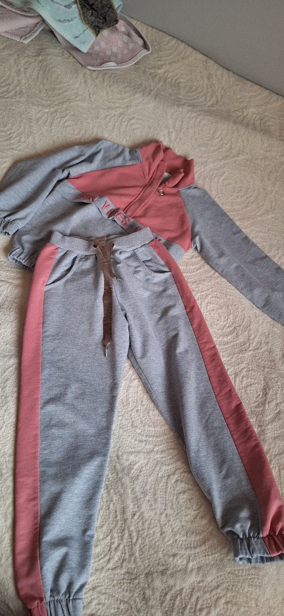 Kızlar için Gri ve Pembe Sweatshirt ve Eşofman Takımı - Görsel 2