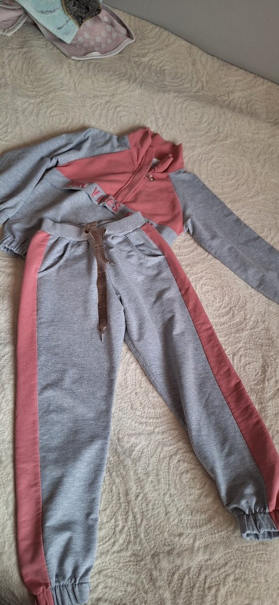 Kızlar için Gri ve Pembe Sweatshirt ve Eşofman Takımı - Görsel 3