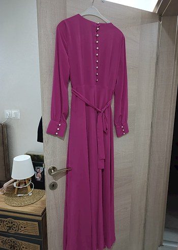 Düğmeli Uzun pembe Kadın Elbise - Görsel 2