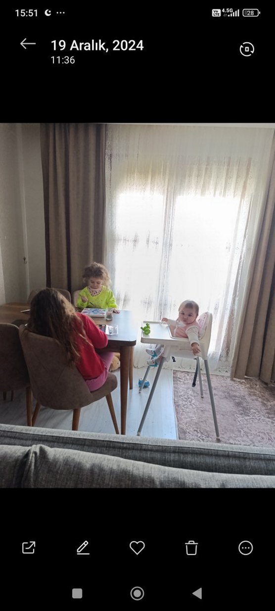 Beyaz Bebek Mama Sandalyesi - Görsel 2