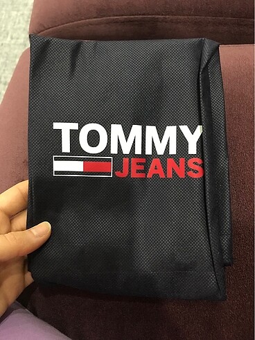  Beden Tommy Hilfiger sıfır ürün çanta