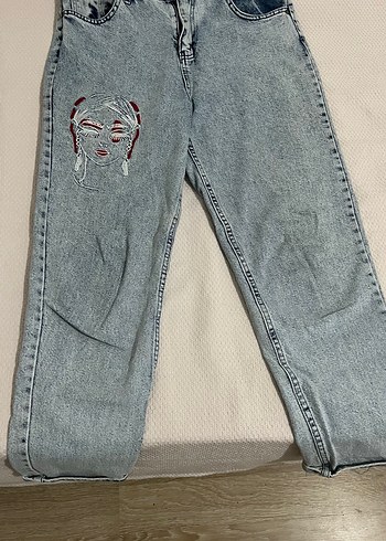 42 Beden Gri Batik Desenli Salaş Kadın Kot Pantolon
