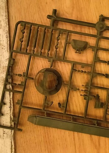  Beden Koyu Haki Model Kit Parçaları