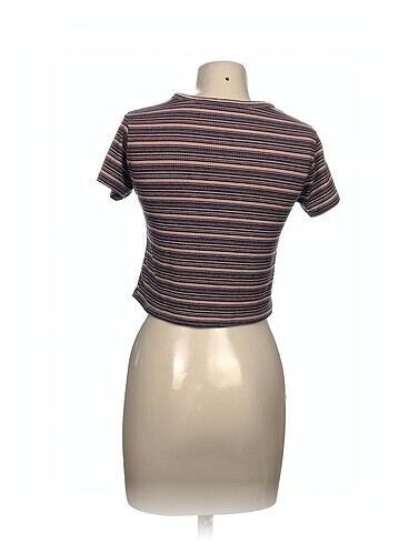 l Beden Diğer T-shirt %70 İndirimli.