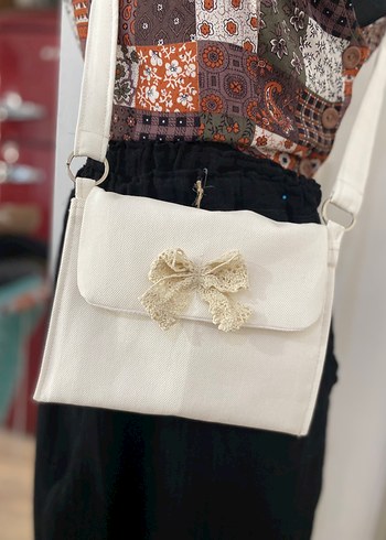 Dantel Fiyonk Detaylı Mini Çanta