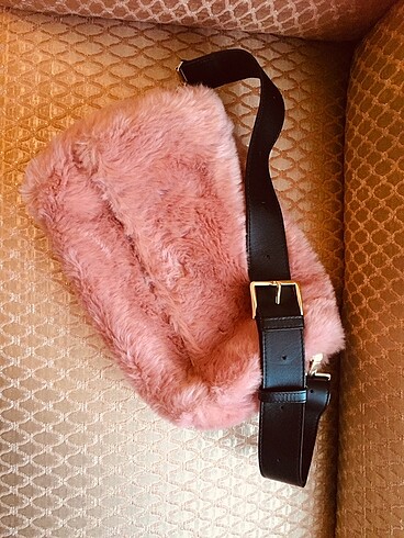 Furla Furla Marka Tüylü Pembe Omuz Çantası