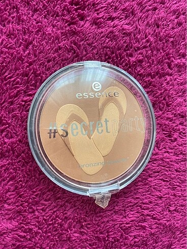 Essence #secret party bronzing powder 01