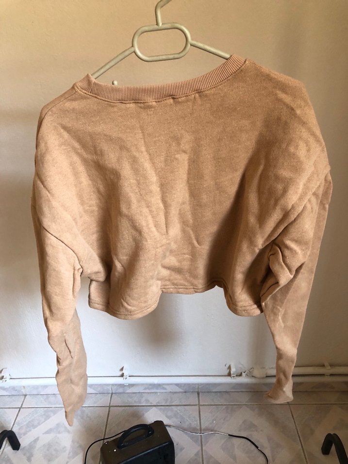 Bej Crop Sweatshirt  Rahat ve Şık — görsel 4/5