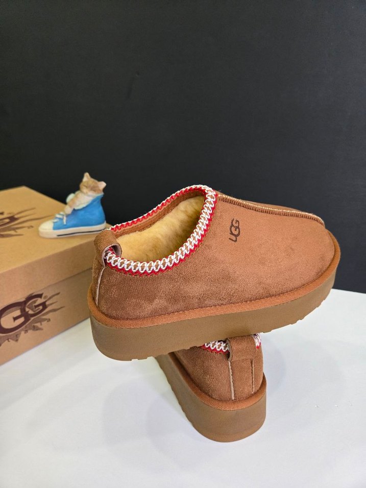UGG Kahverengi Süet Terlik — görsel 4/7